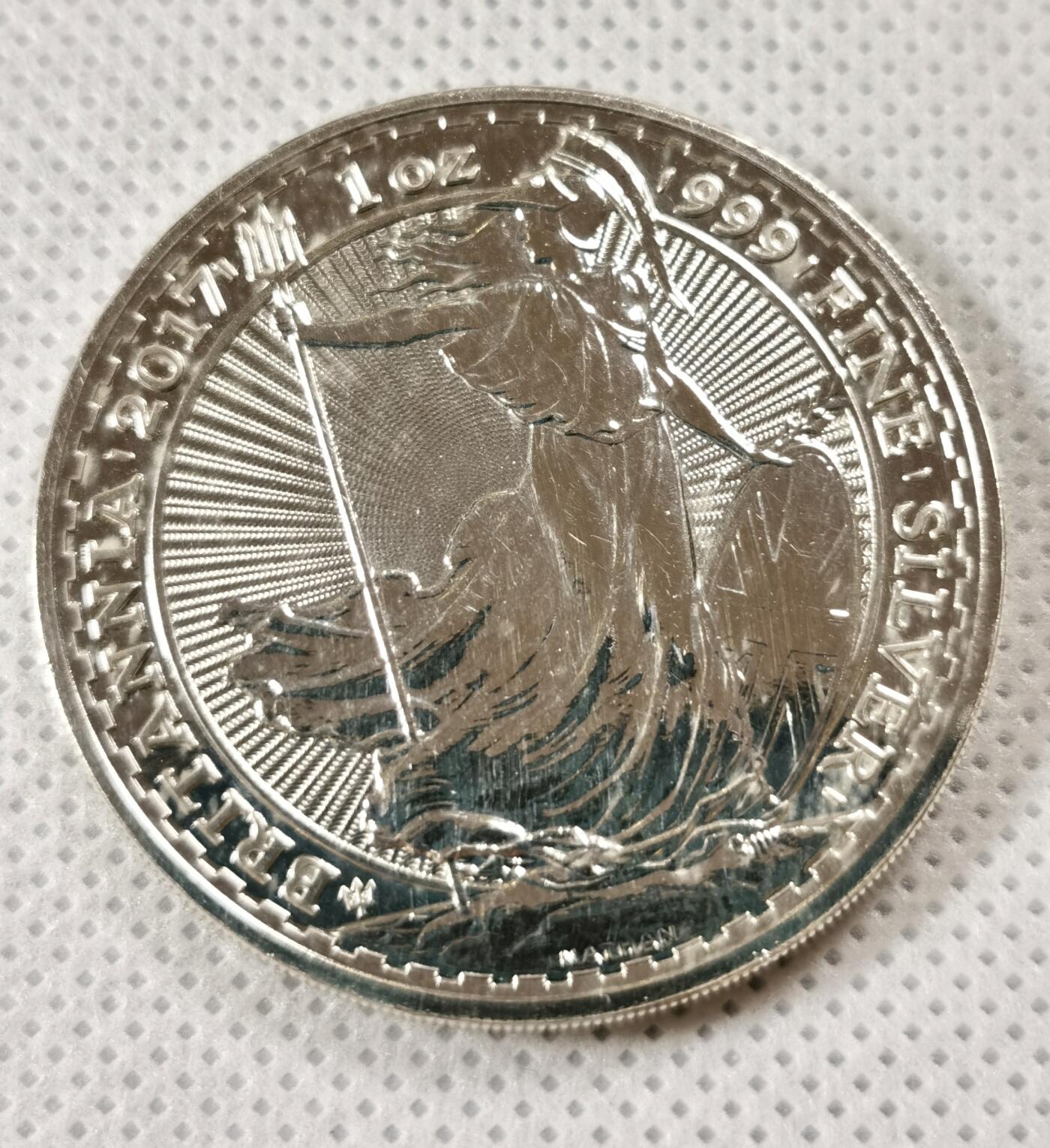  甄臻铺-世界币章拍卖（第15期）套币，现代银币专场。送拍享返佣金等优惠多多 英国2017年不列颠女神纪念银币2英镑，1盎司银