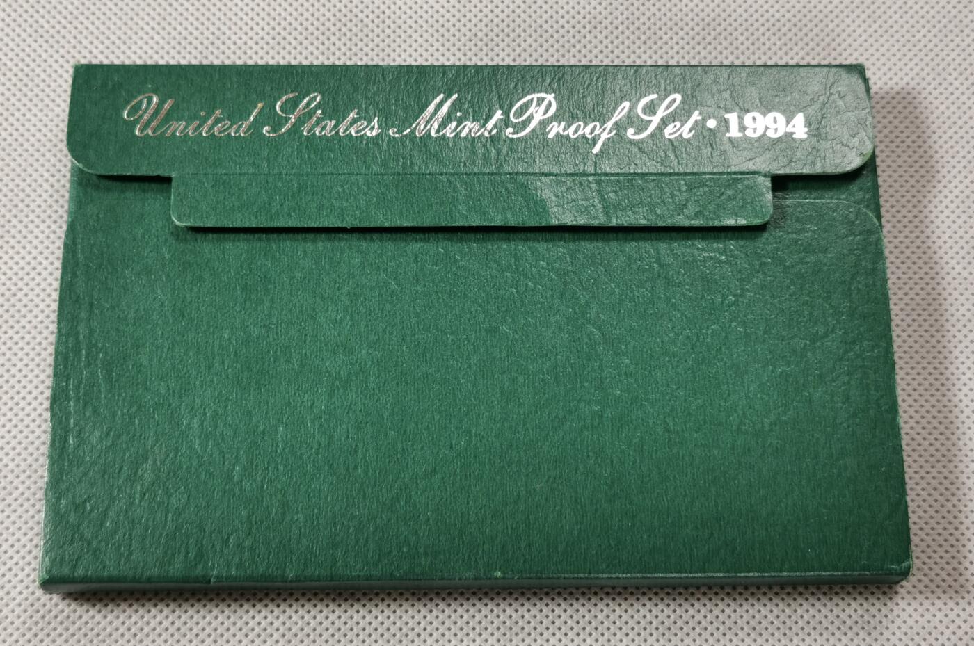  甄臻铺-世界币章拍卖（第15期）套币，现代银币专场。送拍享返佣金等优惠多多 美国1994年盒装精制套币，几乎未氧化