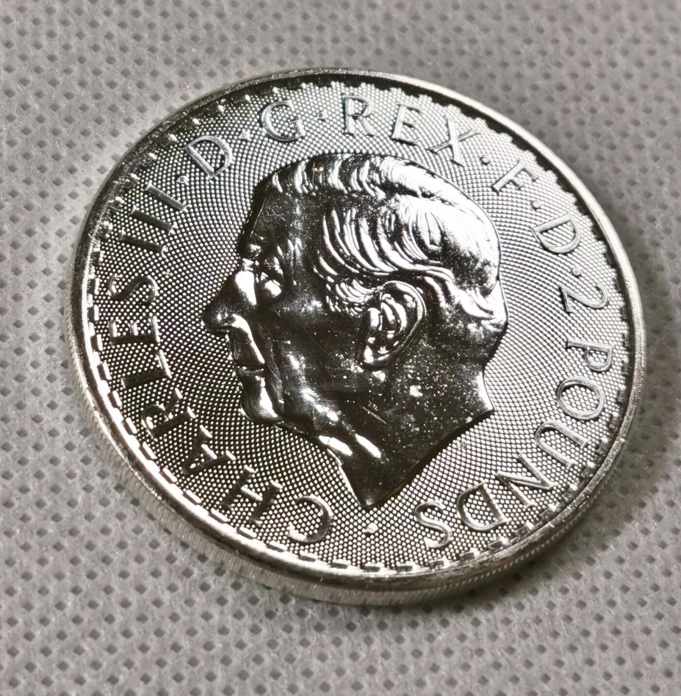  甄臻铺-世界币章拍卖（第15期）套币，现代银币专场。送拍享返佣金等优惠多多 英国2023年不列颠女神纪念银币2英镑，查尔斯三世，1盎司银