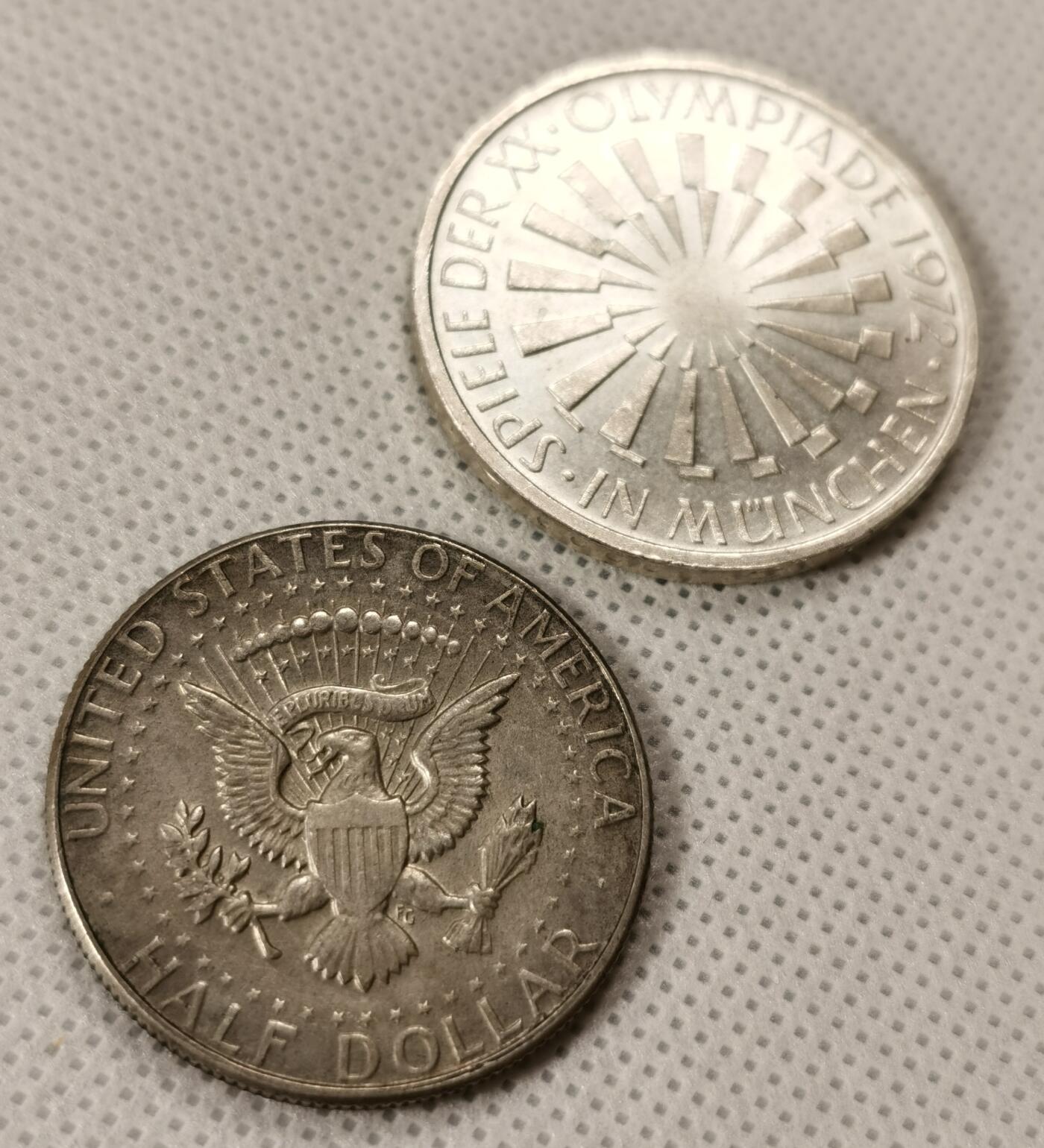  甄臻铺-世界币章拍卖（第15期）套币，现代银币专场。送拍享返佣金等优惠多多 1972年慕尼黑奥运会10马克银币
1969年肯尼迪半美元银币