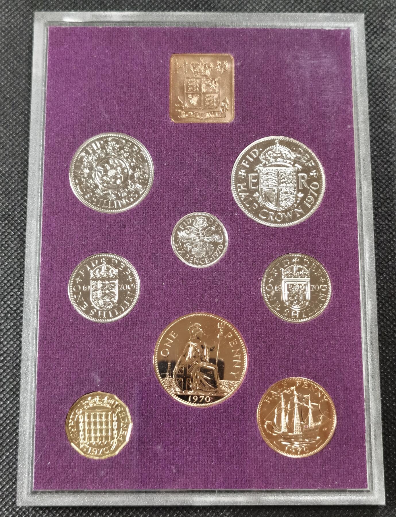  甄臻铺-世界币章拍卖（第15期）套币，现代银币专场。送拍享返佣金等优惠多多 1970年 英国精制套币 最后的旧制硬币 带皇家造币厂铜章 无外纸