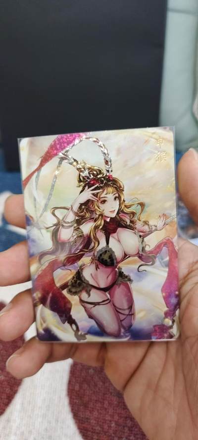 秋原瞳的小店第13期（阳春三月的夏天，是否还记得那个曾为你撑伞的她） - 燎原十二生肖猴