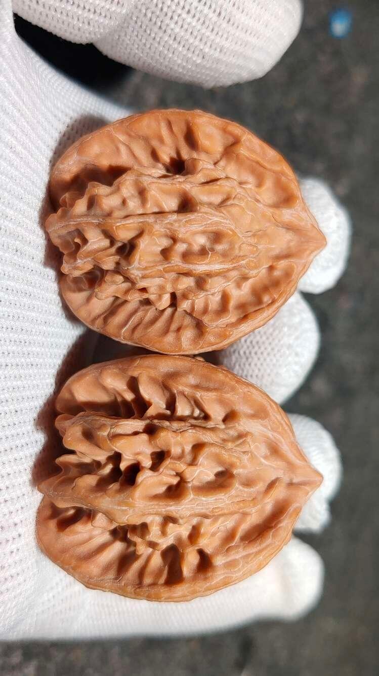 ❤️盘山公子帽三棱核桃(30141) 尺寸边到肚35.35.35mm高38mm
