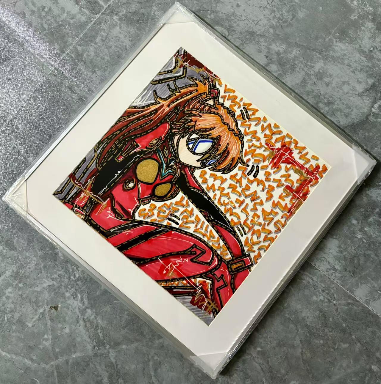 零元拍：歪歪 OWSON 系列作品装饰画《明日香》，已做装裱 合金相框尺寸40/40CM。因展品出展，镜框或亚克力可能有轻微划痕，介意勿拍