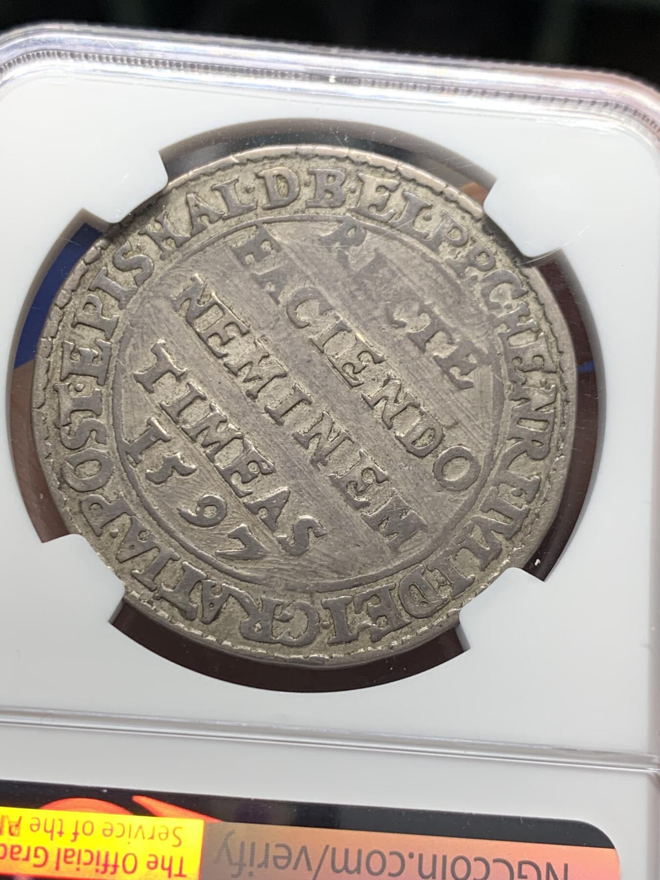 《竞宝斋》第378场 周日，周一 2场连拍 （全场包邮） NGC VF 德国 布伦瑞克-沃尔芬比特尔公国 1597年 泰勒大银币 又名“真理泰勒 ”这枚塔勒指的是公爵与一些贵族阶层之间的纠纷。海因里希·尤利乌斯希望通过这枚硬币表达，尽管他感到被原告诽谤，但真理最终会胜利。（意为：“行善无畏”）