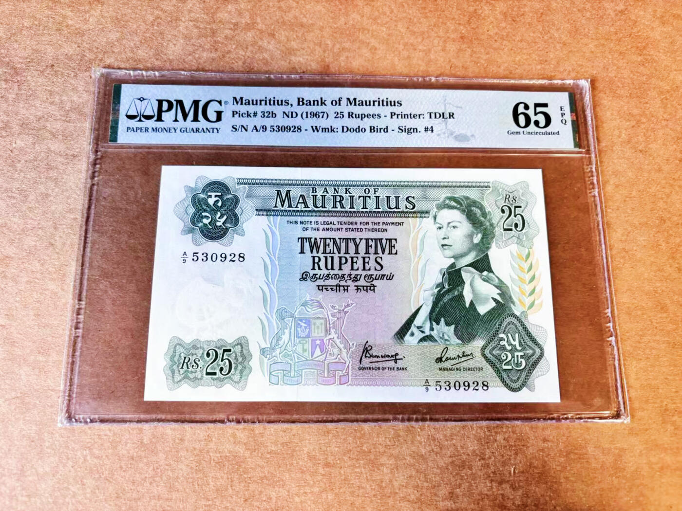 毛里求斯1967年25卢比戎装女王PMG65EPQ - Blue Auction - Blue