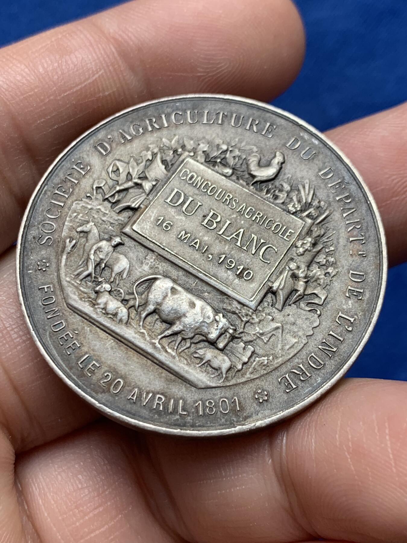 《竞宝斋》第378场 周日，周一 2场连拍 （全场包邮） 法国农业之父银质奖章 银标 27.4克 38.6mm