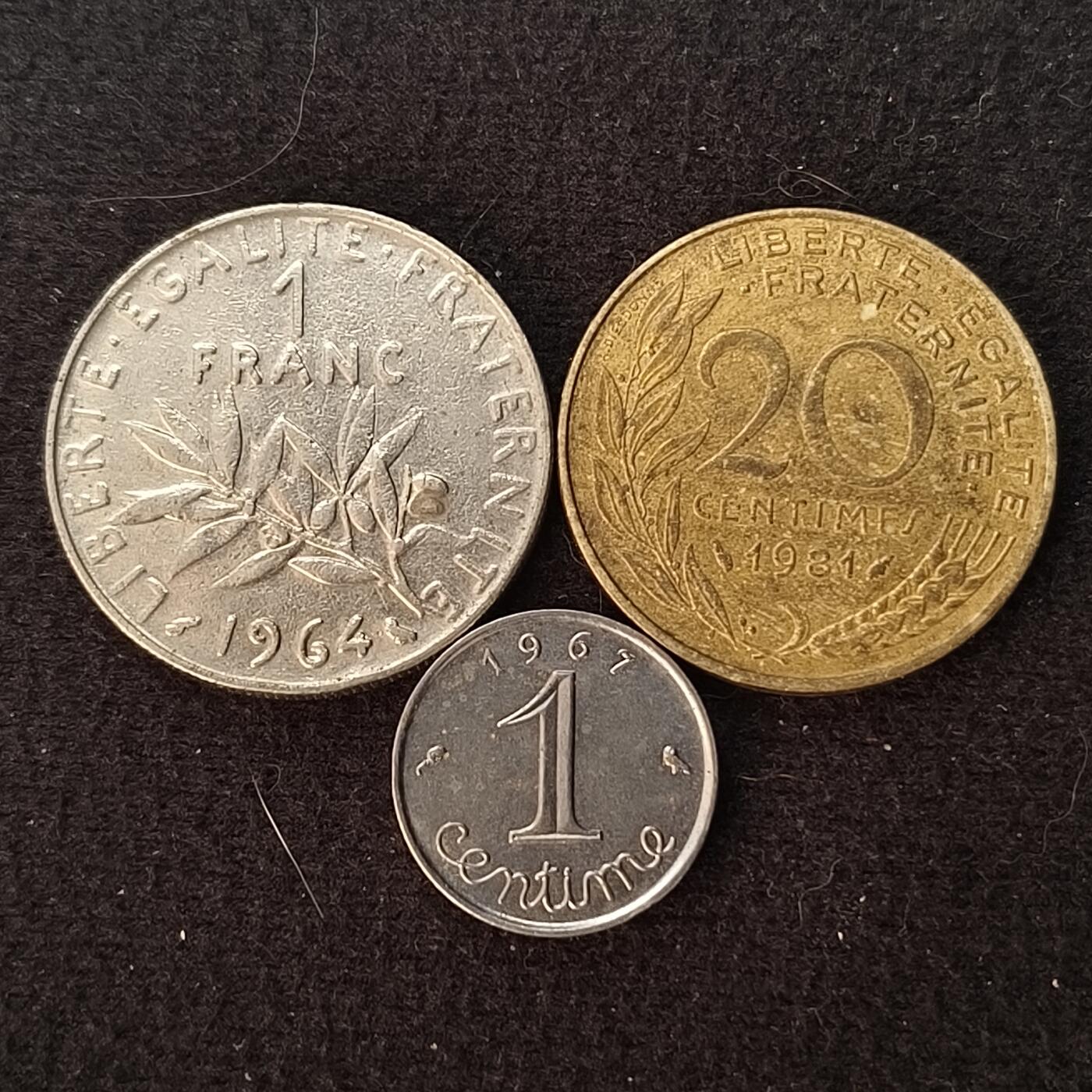 0起1加再包邮-纯粹捡漏拍-425散币银币场