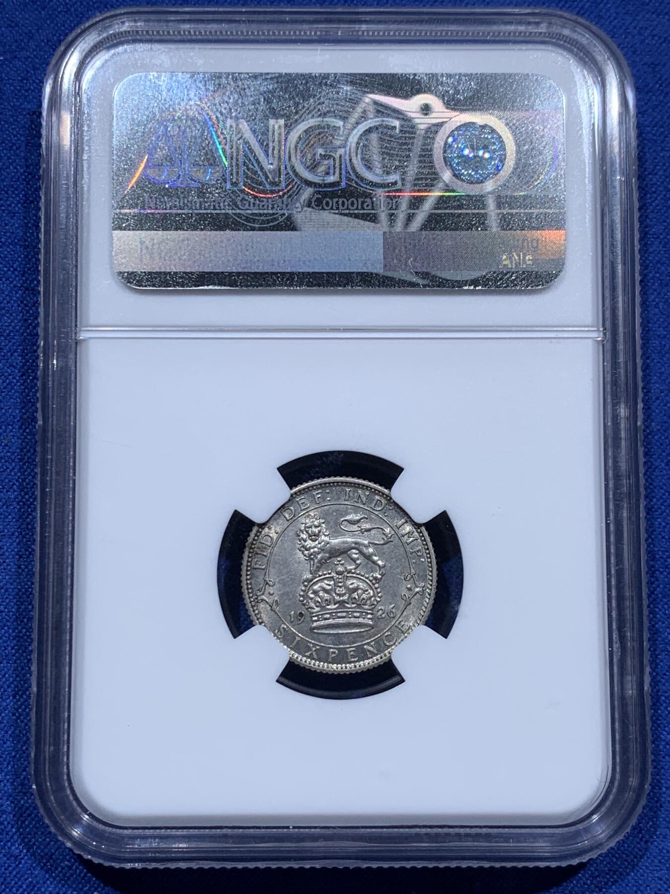 《竞宝斋》第379场 周日，周一 2场连拍 （全场包邮） NGC AU58 英国 1926年 乔治五世大头6便士银币