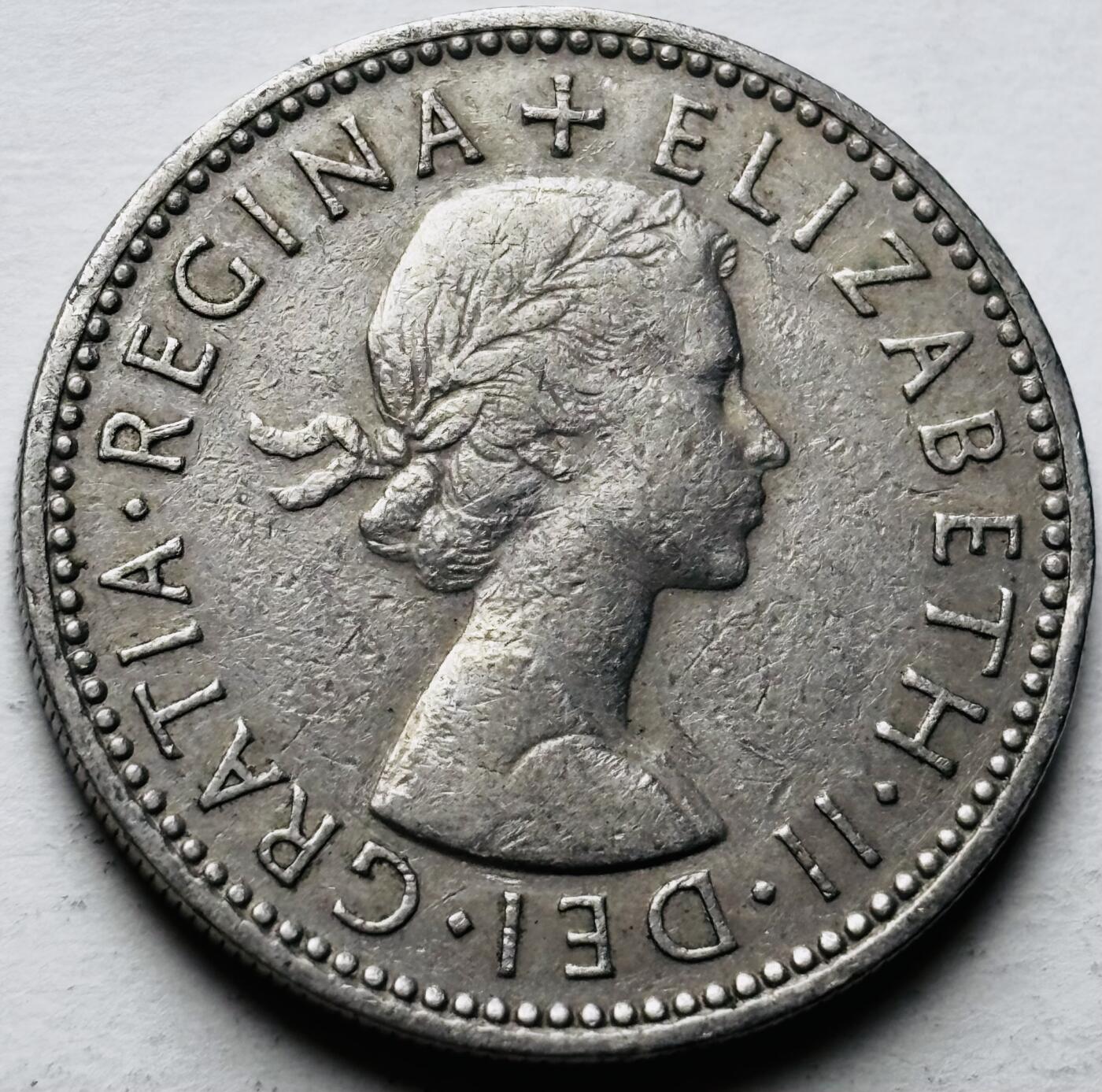 文馨钱币收藏第 242 场，各国古铜币，英系场 1956 年英国女王 1 先令