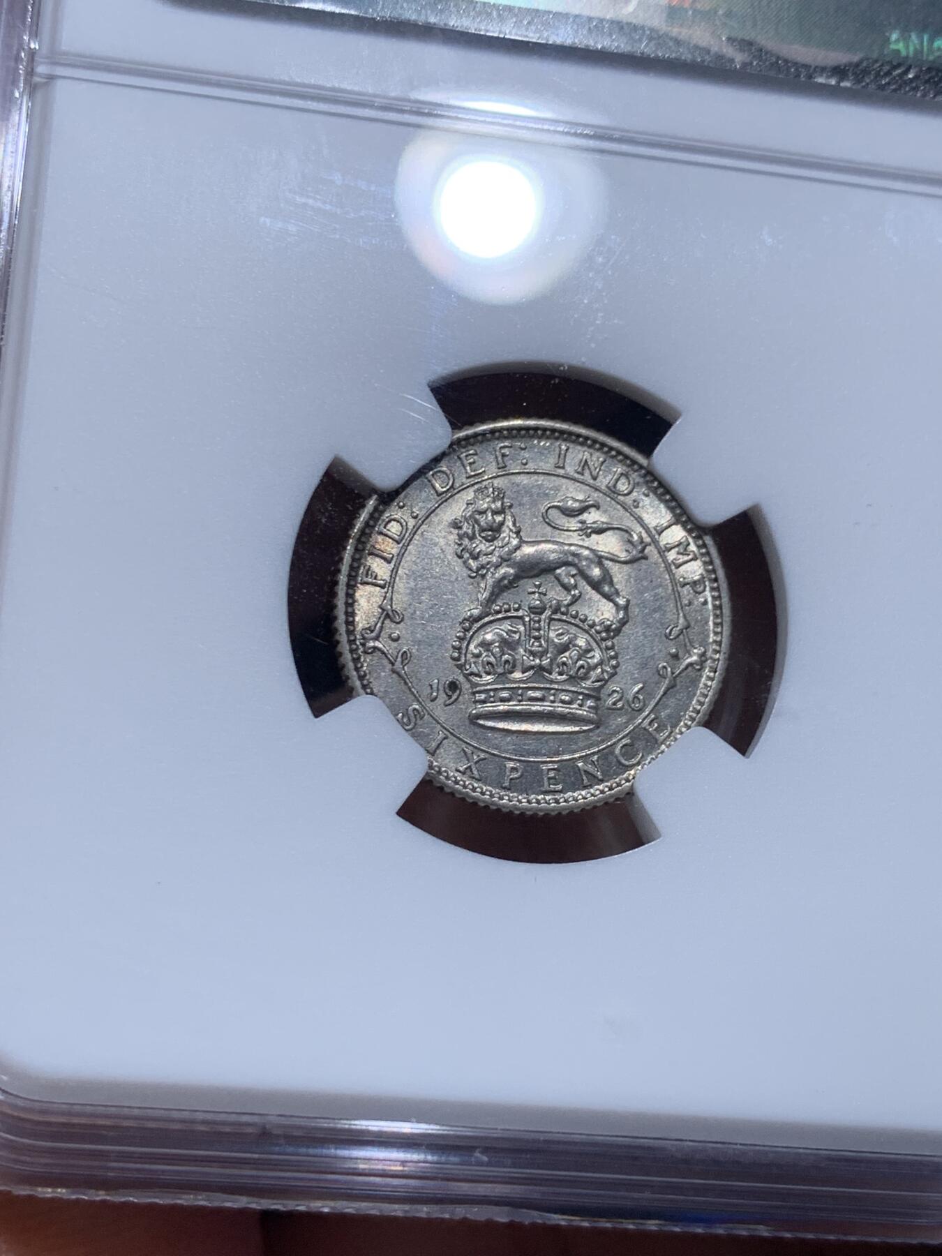 《竞宝斋》第379场 周日，周一 2场连拍 （全场包邮） NGC AU58 英国 1926年 乔治五世大头6便士银币