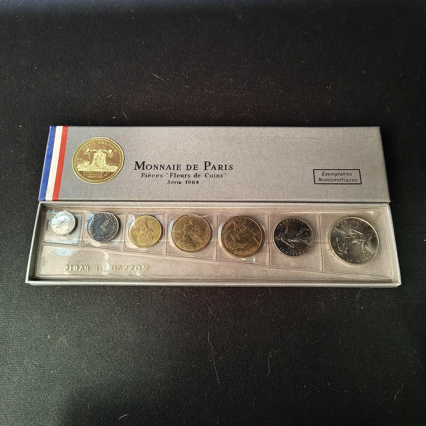 0起1加再包邮-纯粹捡漏拍-426套币银币场