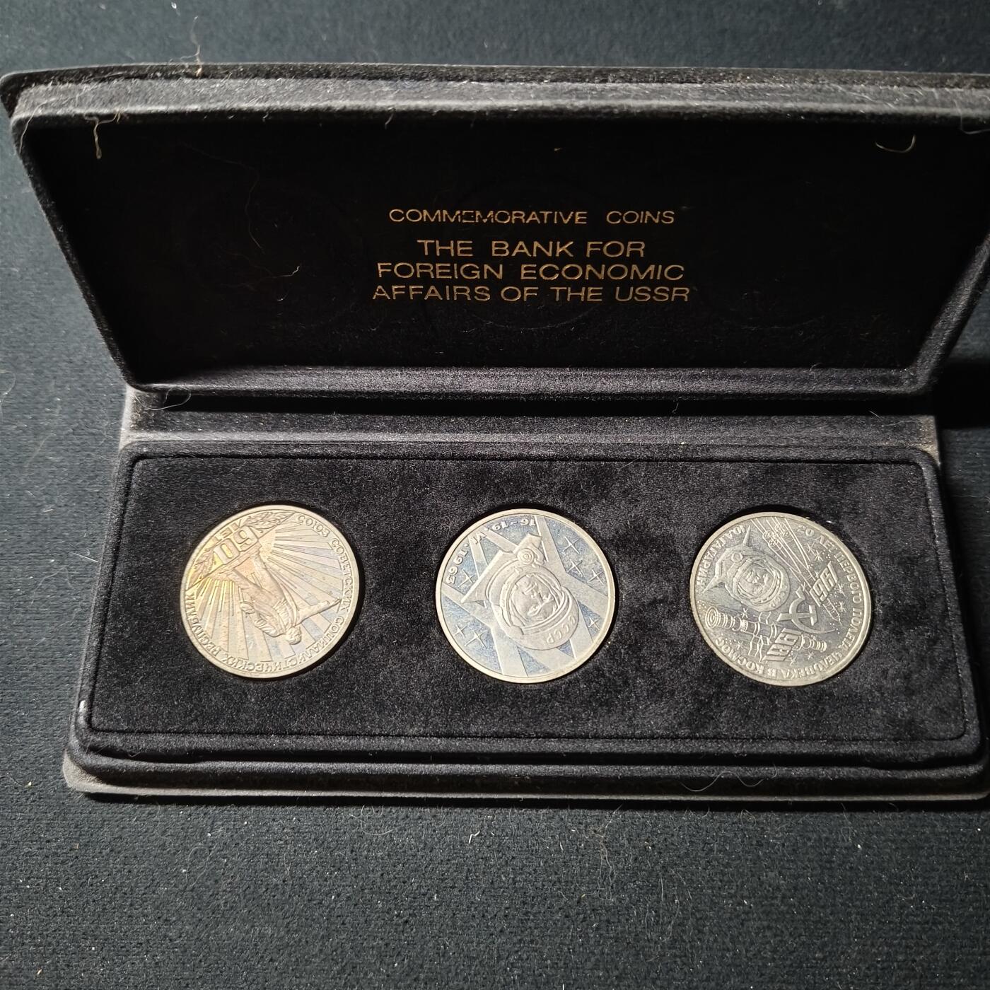 0起1加再包邮-纯粹捡漏拍-426套币银币场