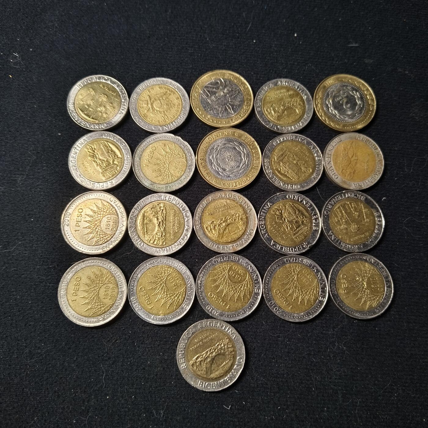 0起1加再包邮-纯粹捡漏拍-426套币银币场