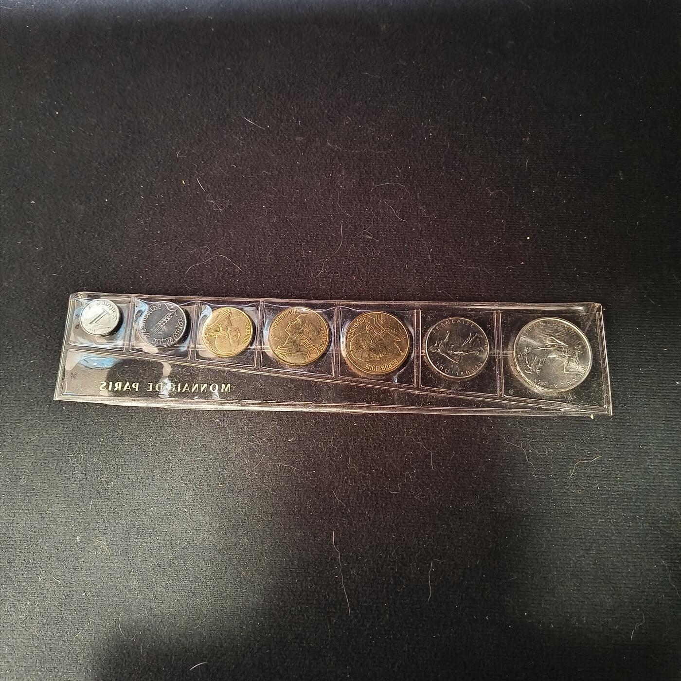 0起1加再包邮-纯粹捡漏拍-426套币银币场