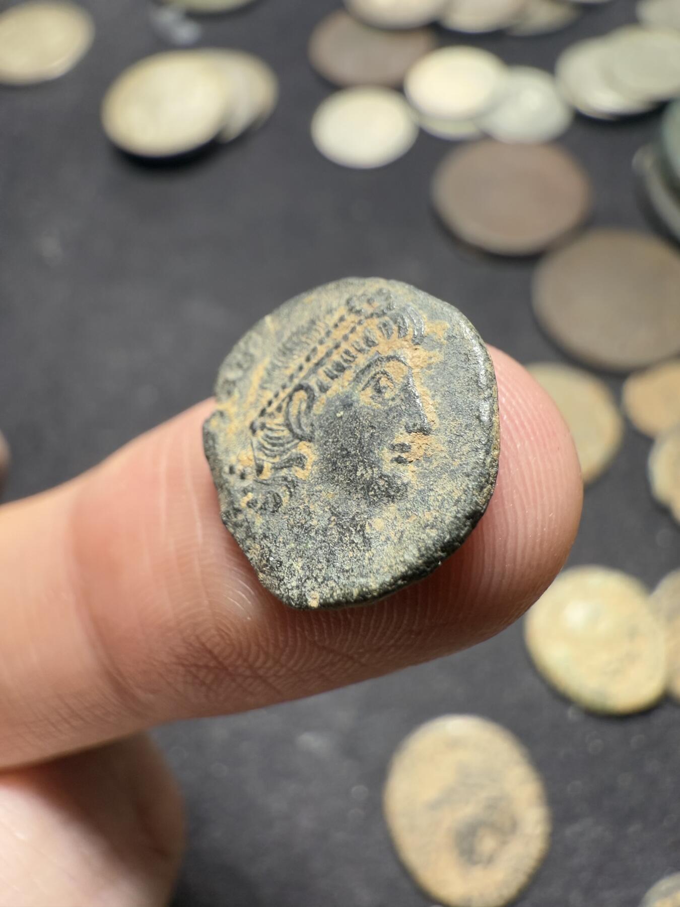 南宋泉阁俄币 外币 国币 专场第十期【送拍无额外佣金】 古罗马 公元337-340年 君士坦丁二世誓愿小铜币 背逆 正面头像细节还可以 好品