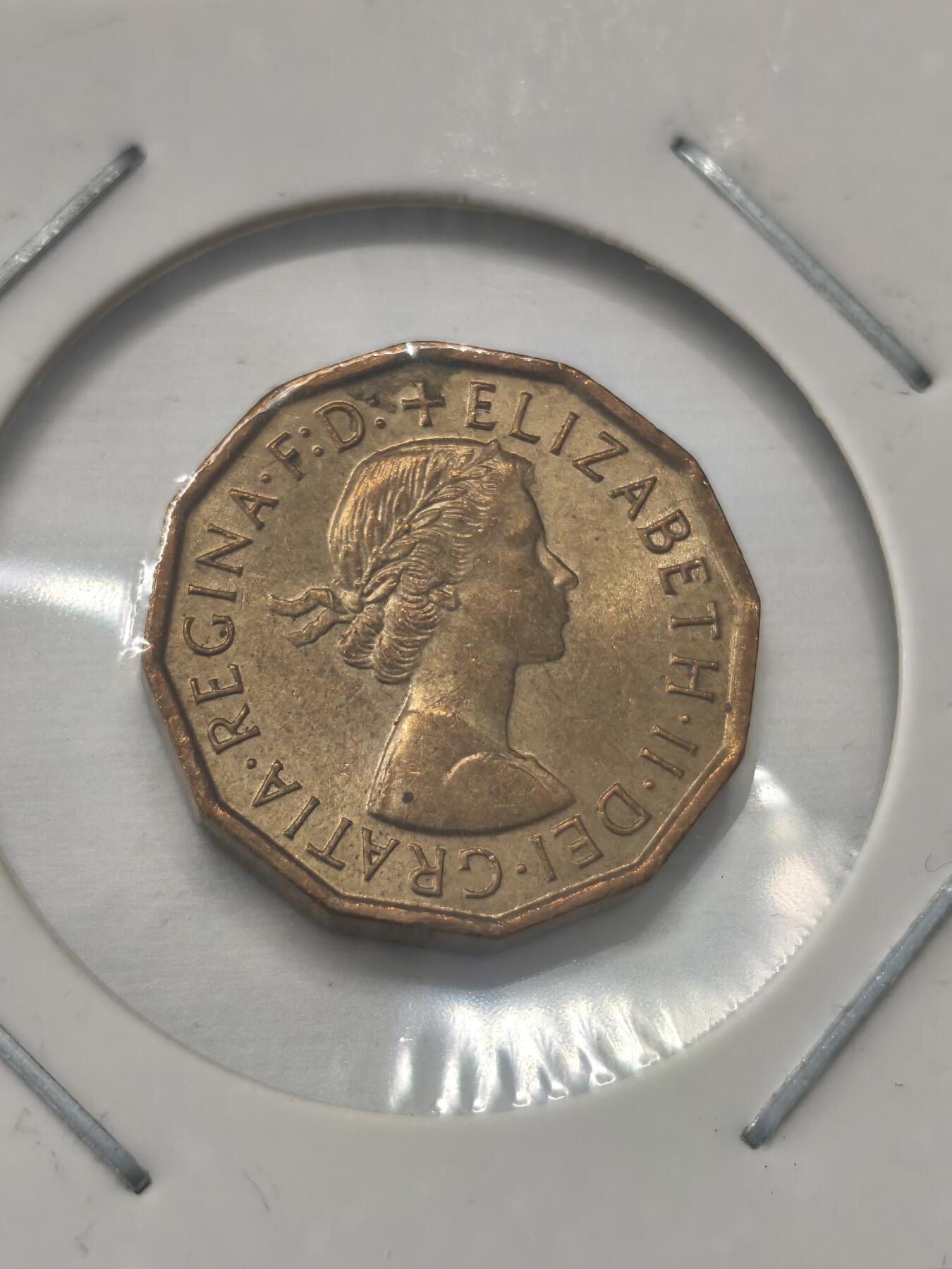 Krab外币市集Vol.9 英国伊丽莎白二世1967年3便士