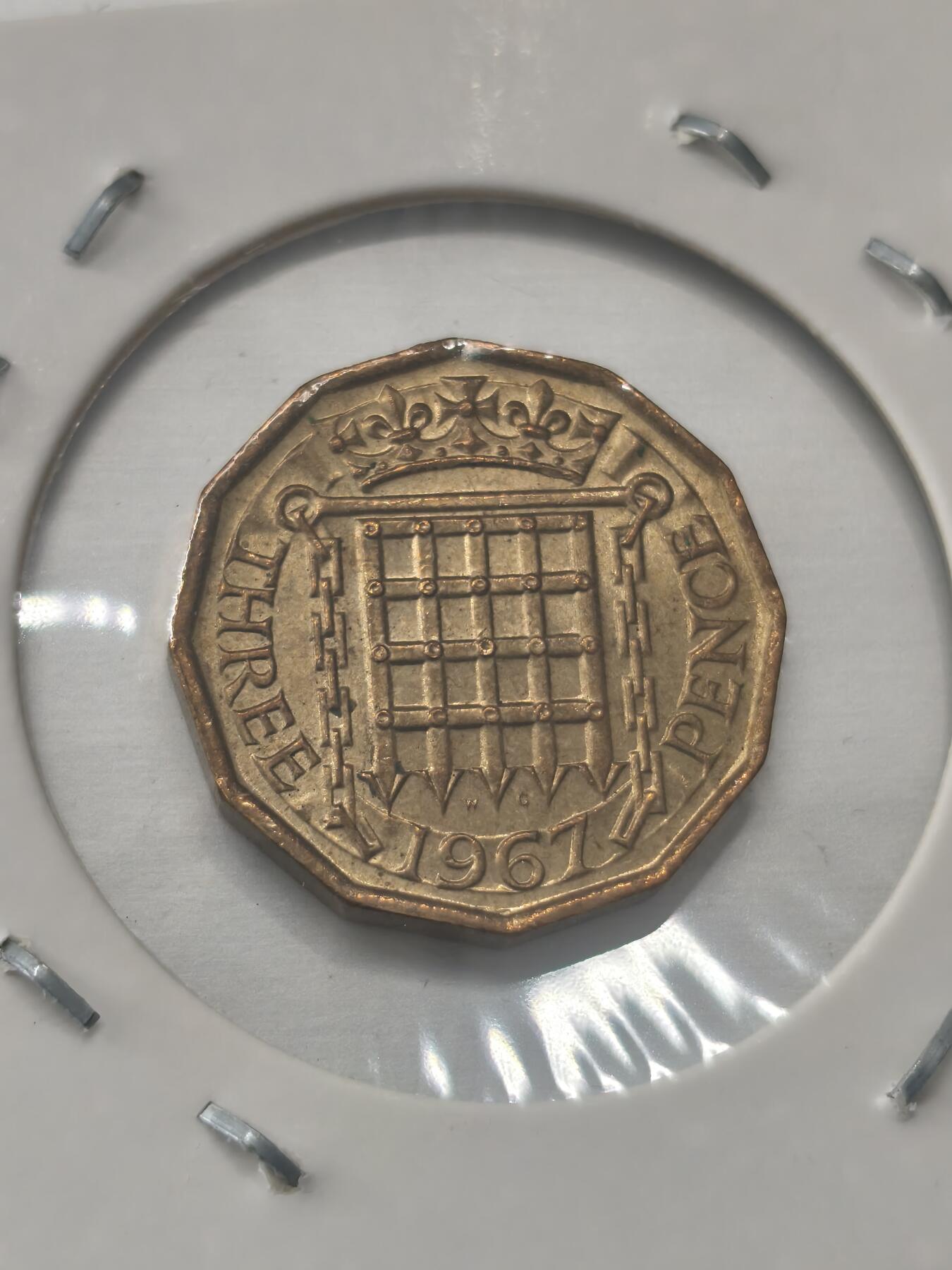 Krab外币市集Vol.9 英国伊丽莎白二世1967年3便士