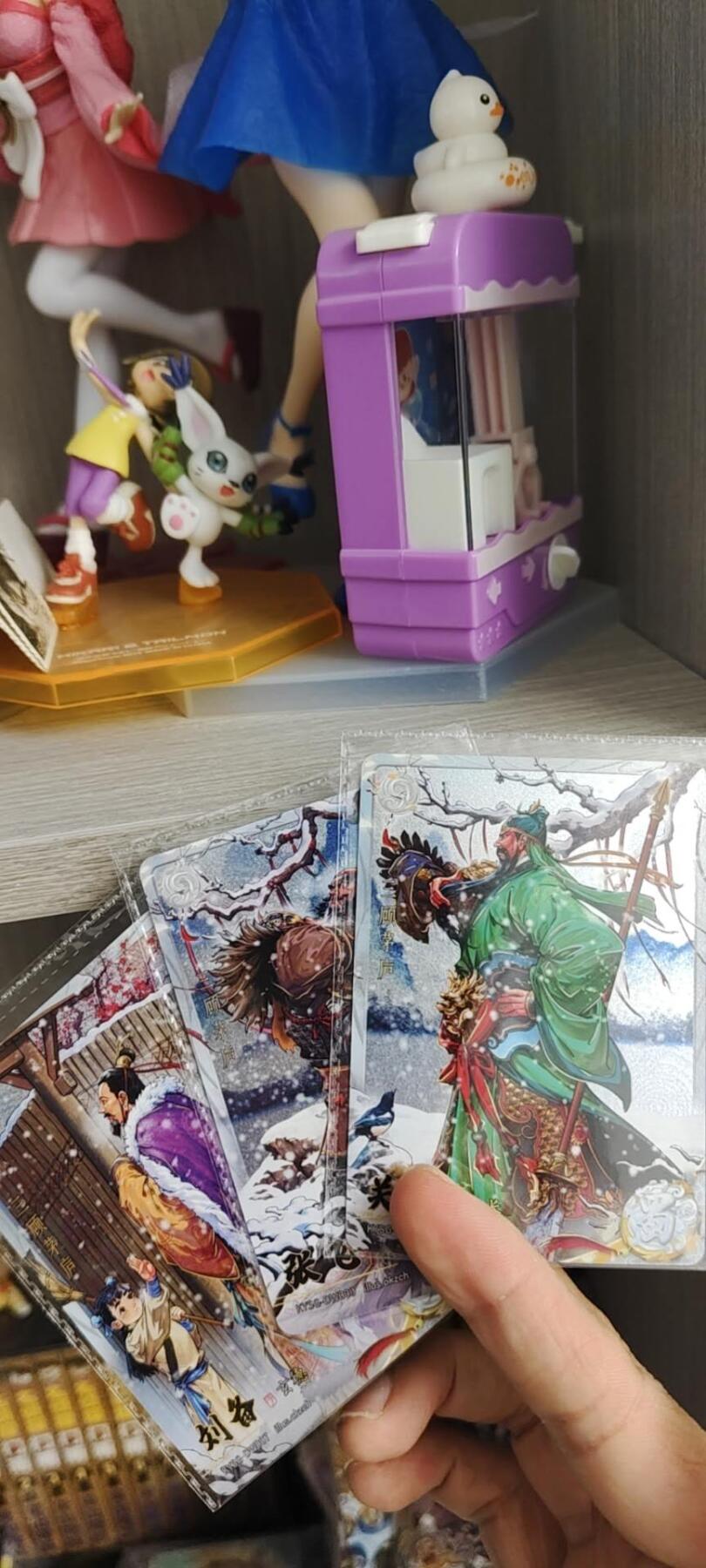 秋原瞳的小店第13期（阳春5月的夏天，是否还记得那个即将毕业分离曾为你撑伞的她） 卡游三国原膜三顾茅庐