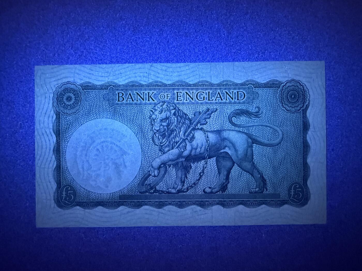 《艾美收藏》第198期-周日外币百拍 英格兰5镑 UNC B序列 圣乔治屠龙