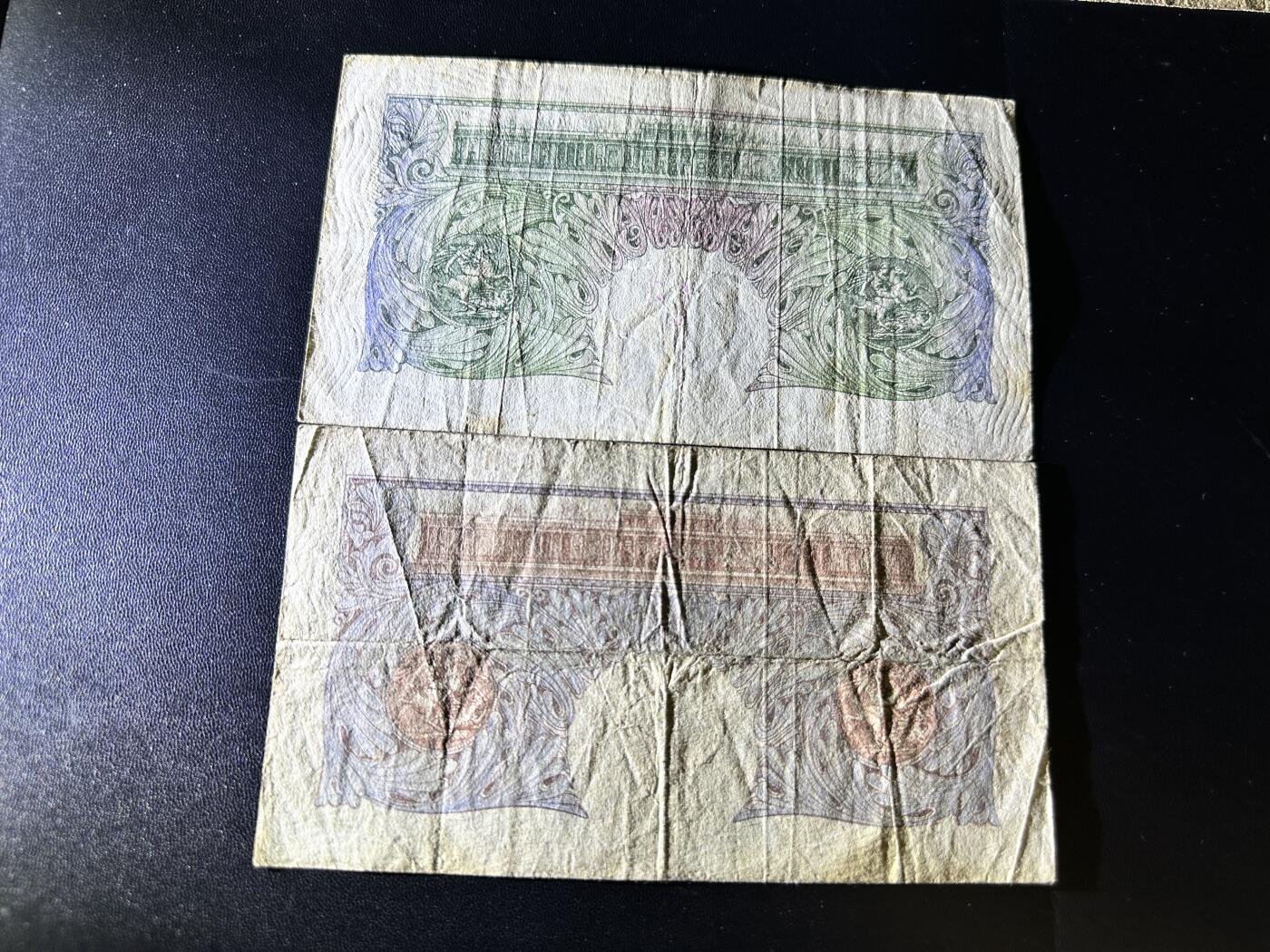 《外钞收藏家》第五百二十二期（本期有女王、美元和部分少见品种）（长期征集拍品、欢迎联系） 英国A序列1镑 两个版本 非全新 品相如图