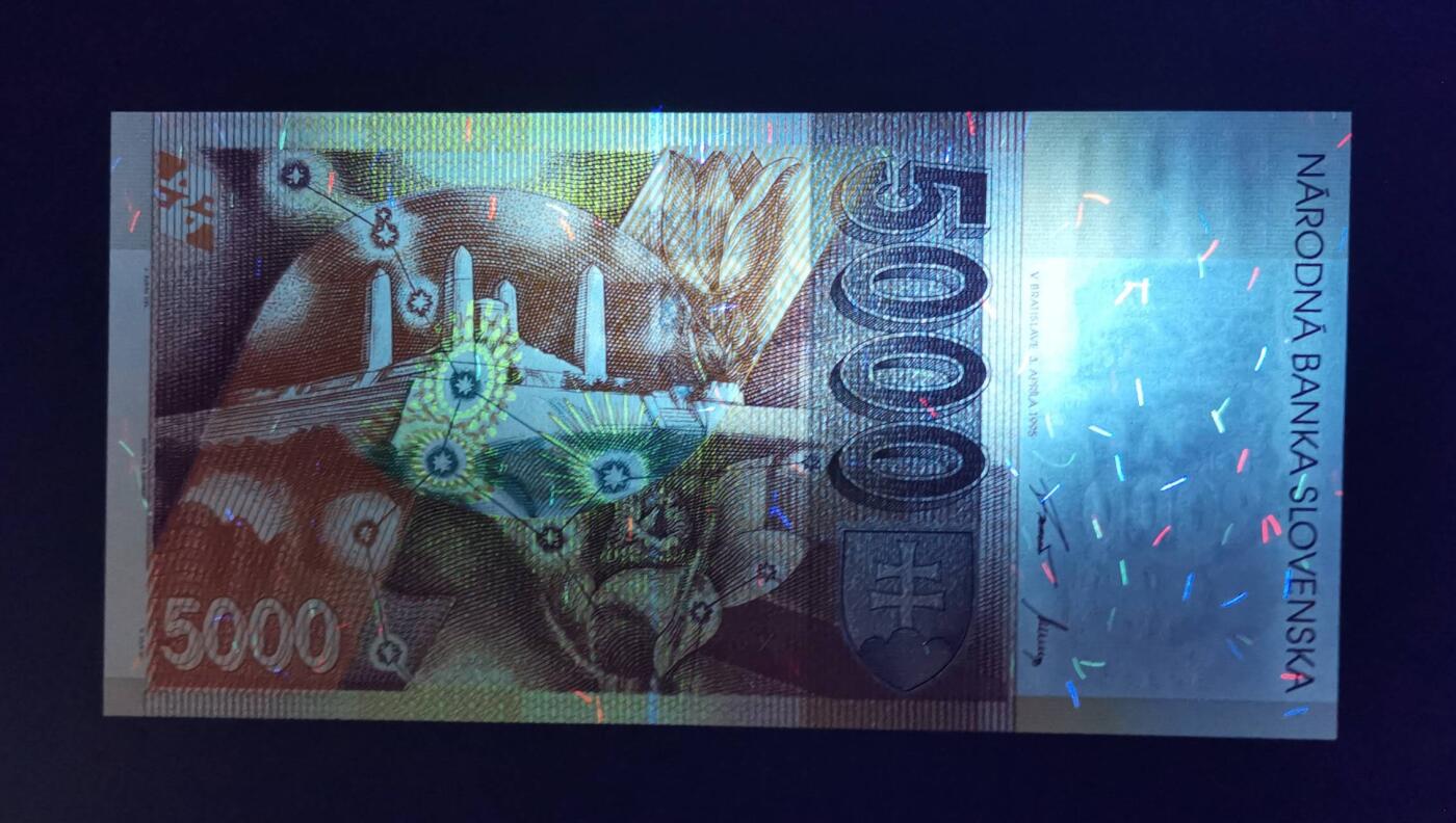 《艾美收藏》第198期-周日外币百拍 斯洛伐克2000年千禧年纪念钞A冠5000克朗UNC千位2215号