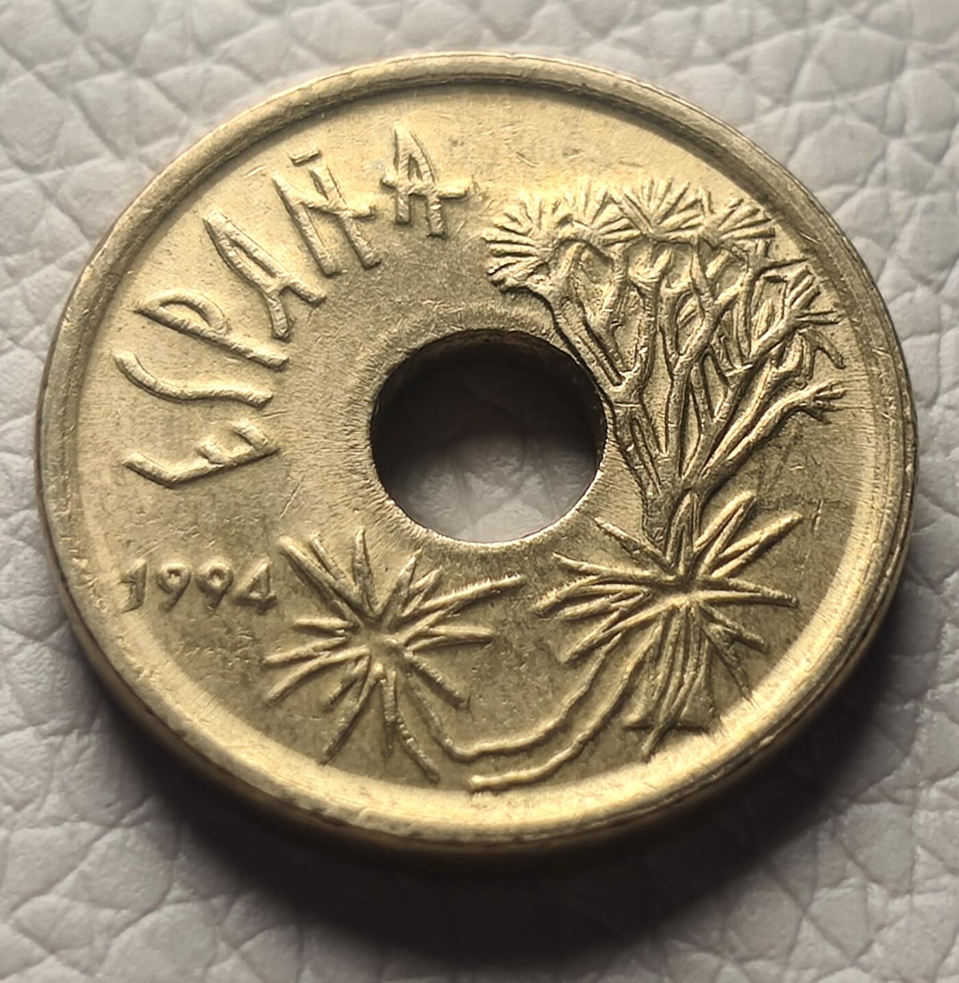 泉币菌-第26场-中外散币乐园 西班牙1994年25比塞塔 加那利群岛 纪念币 铜铝镍币 19.5mm 