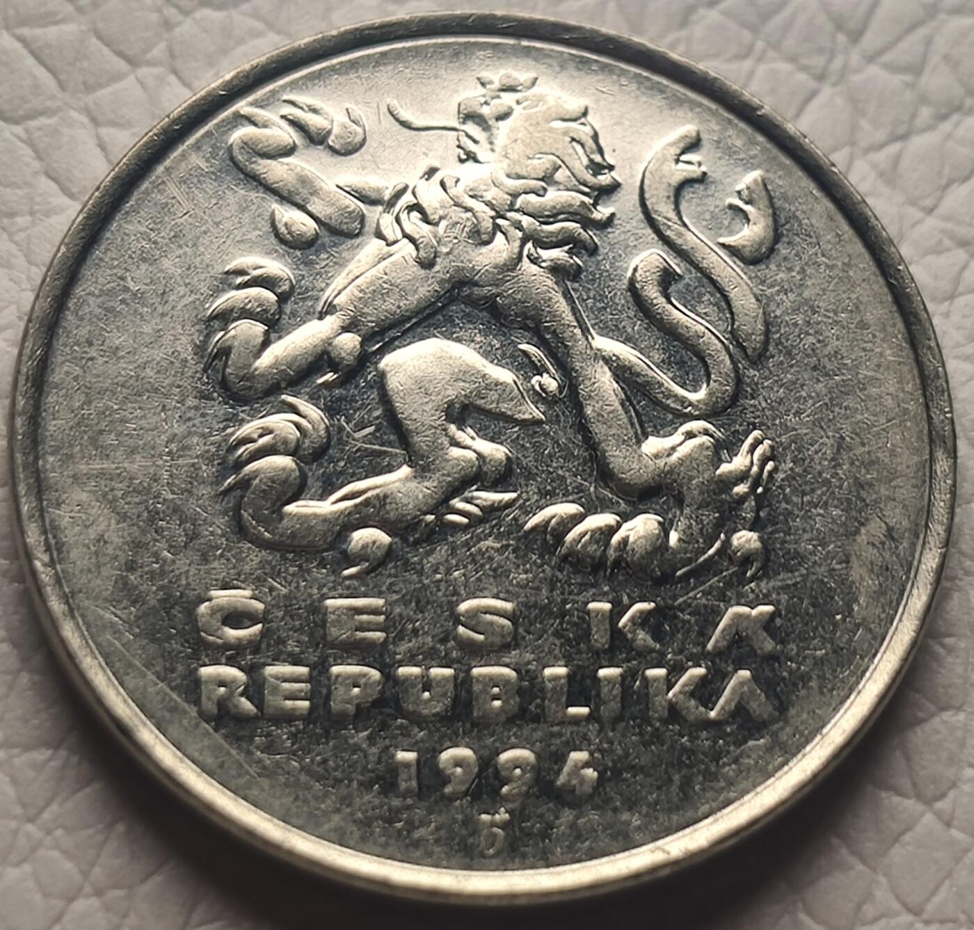 泉币菌-第26场-中外散币乐园 捷克5克朗硬币 双尾狮