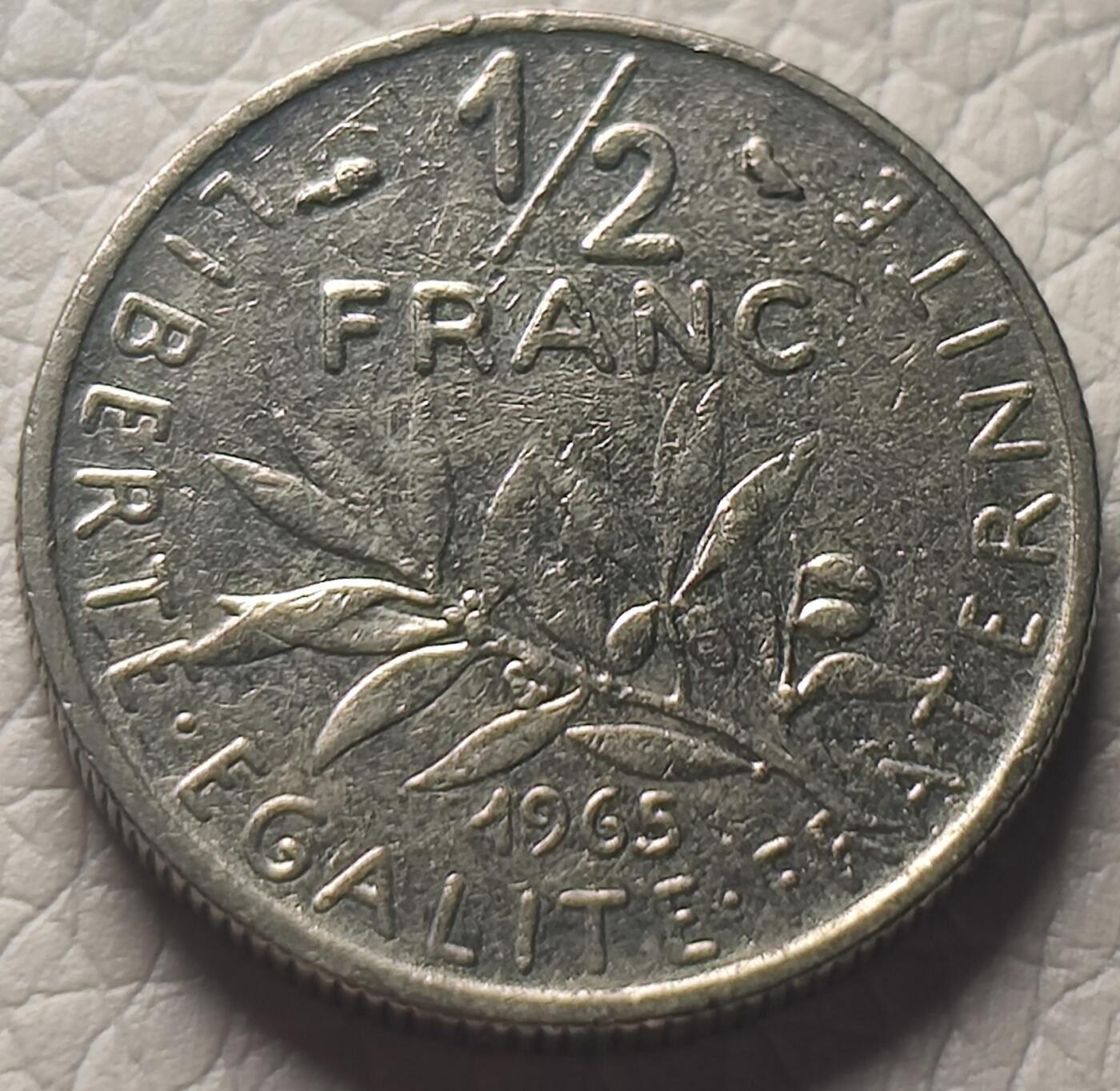 泉币菌-第26场-中外散币乐园 法国早期（1965年）1/2法郎镍币  播种女神