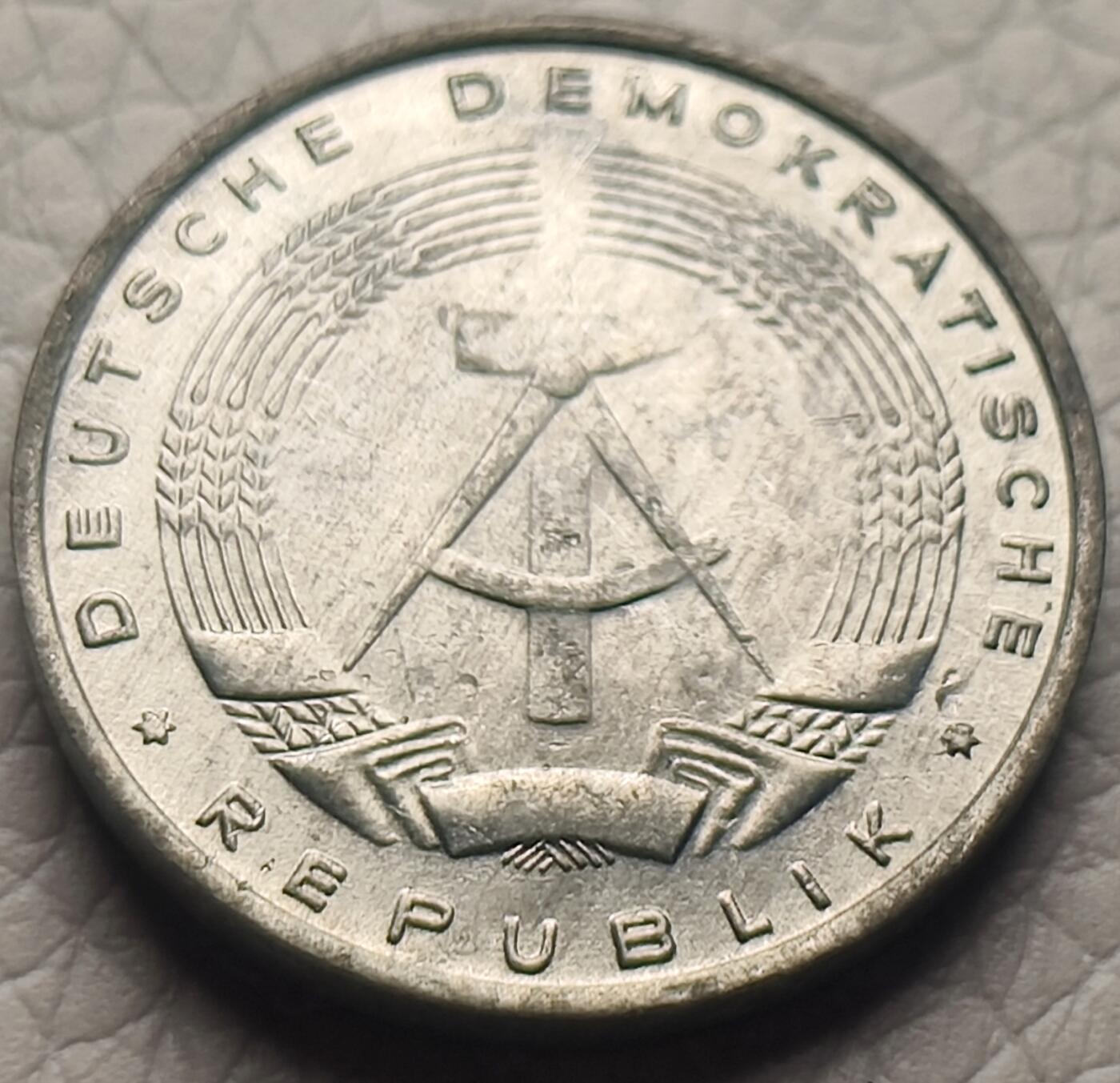 泉币菌-第26场-中外散币乐园 原光美品 稀少1968年 民主德国5芬尼铝币19mm东德