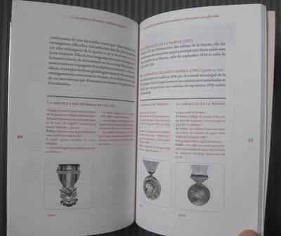 世界钱币章牌书籍专场拍卖11.01 一本关于法国勋章的书