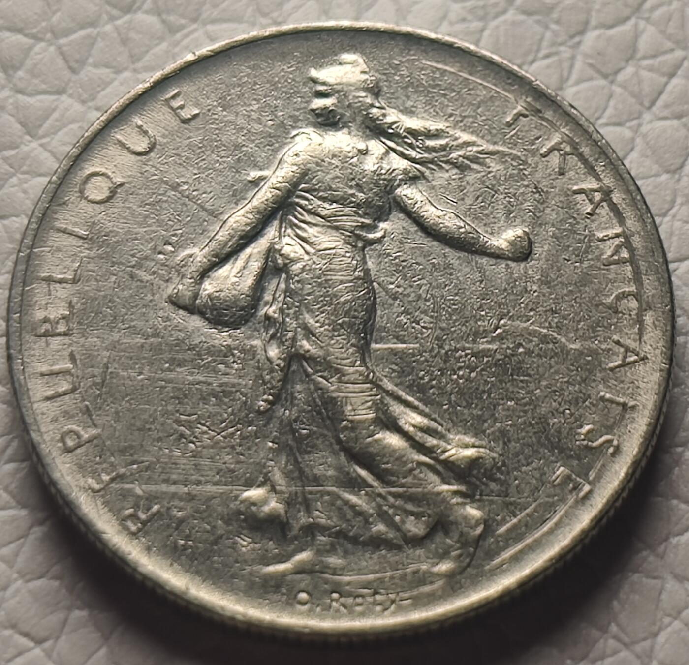 泉币菌-第26场-中外散币乐园 法国早期（1960年）1法郎镍币  播种女神