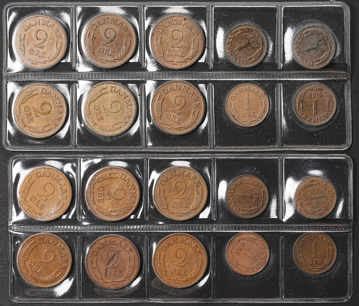 修遠堂世界钱币第六十九期 60年代丹麦1，2欧尔套币两套 完全未流通