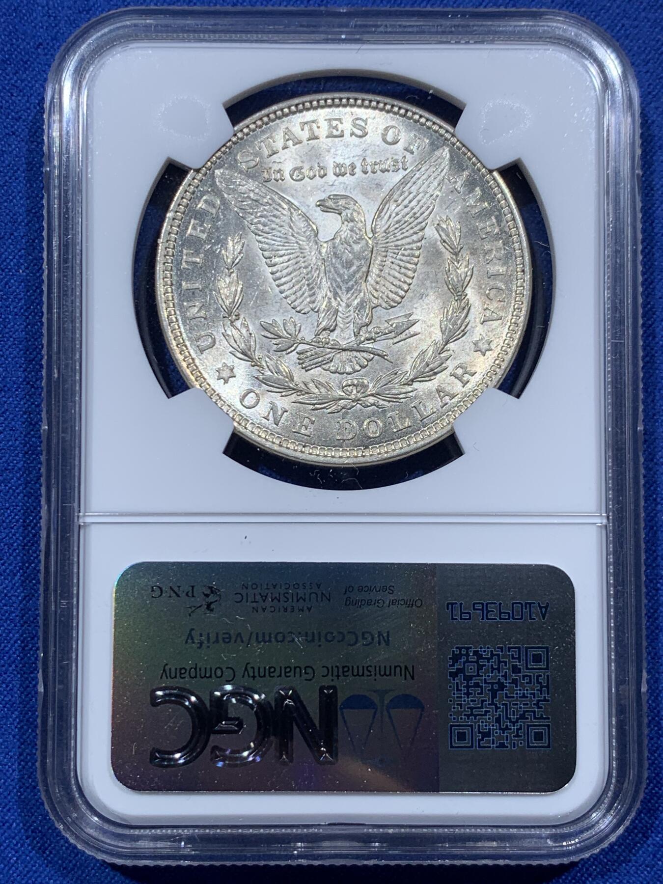 《竞宝斋》第380场 周日，周一 2场连拍 （全场包邮） NGC MS64 美国1921年摩根银币，淡黄油转光，好状态。