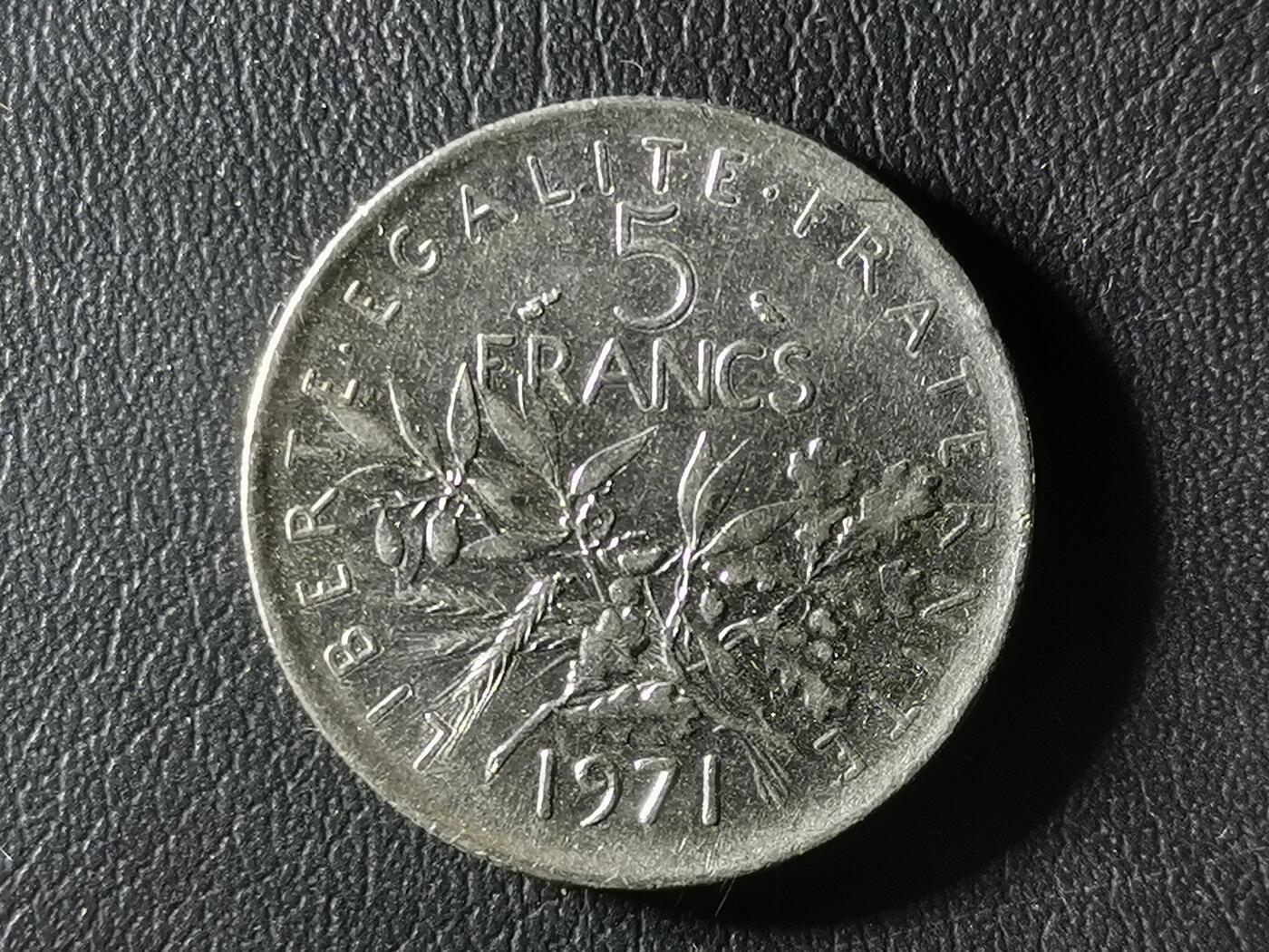 精美卫国战争胜利系列纪念钞币以及世界各国钱币专场 M57精美世界钱币