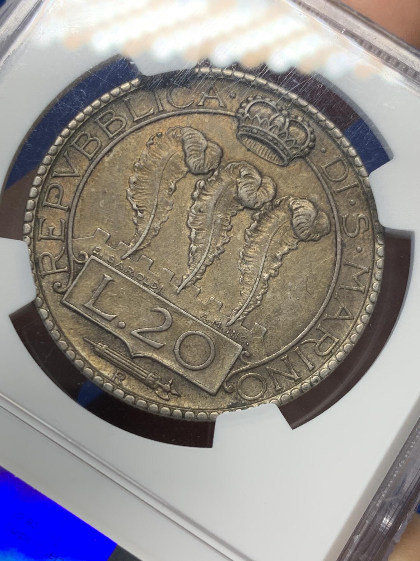 《竞宝斋》第380场 周日，周一 2场连拍 （全场包邮） NGC AU53 圣马力诺1933年20里拉大银币 深彩包浆