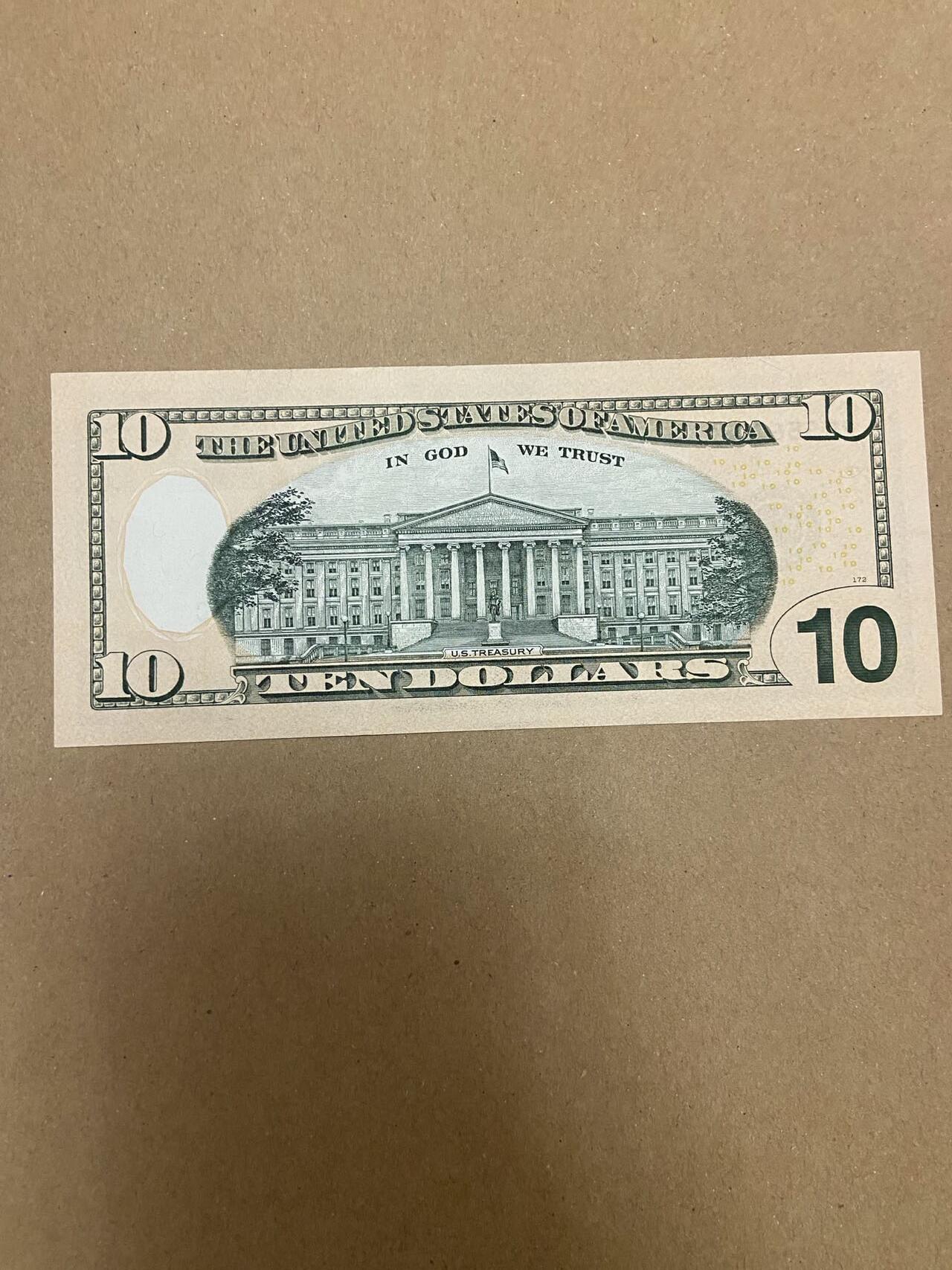 【炜奕收藏】，第三十四期，捷克初版，南非等多张纸币 2017年美国10美元，UNC品相