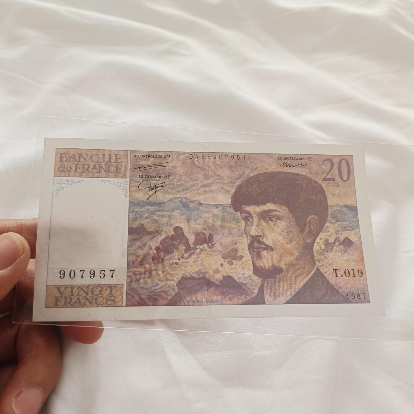 泡泡币外币第三十三场可代拍15038385335微信 法国20分