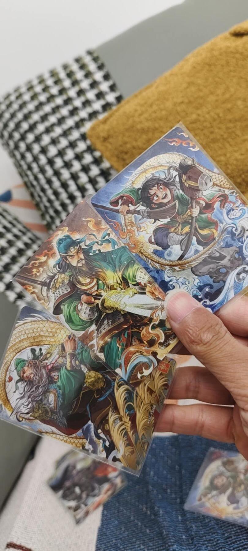秋原瞳的小店第13期（阳春5月的夏天，是否还记得那个即将毕业分离曾为你撑伞的她） 卡游浮生若梦关羽一组3张