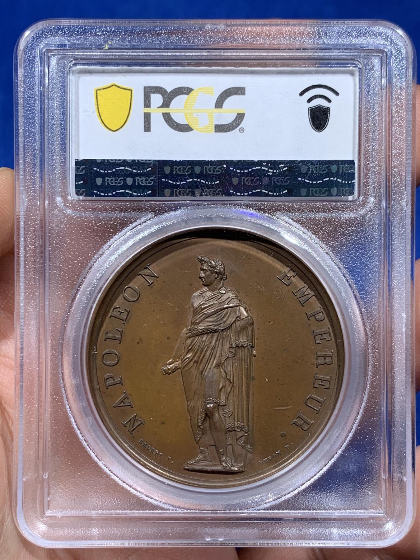 《竞宝斋》第381场 周日，周一 2场连拍 （全场包邮） PCGS SP64 冠军分+官网封面广告章 法国1804年拿破仑法典颁布原铸大铜章，全身像拿破仑与雅典娜女神，彰显拿皇的文治武功。拿破仑法典为世界最早的民法典，经多次修改后沿用至今，影响深远，是各国近代立法的规范