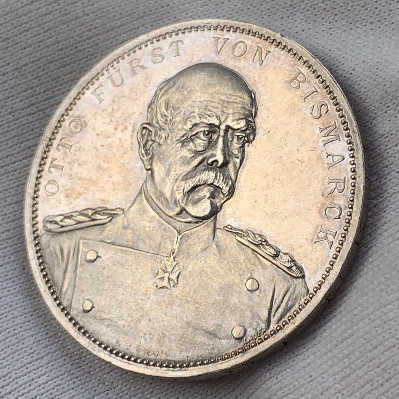 掌中浮雕-藏着的欧洲第027场