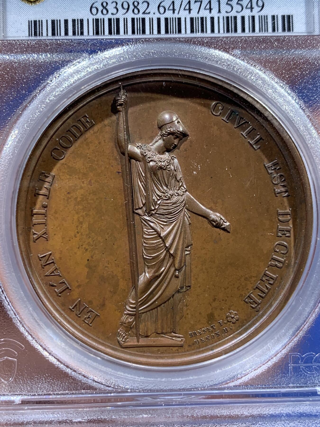 《竞宝斋》第381场 周日，周一 2场连拍 （全场包邮） PCGS SP64 冠军分+官网封面广告章 法国1804年拿破仑法典颁布原铸大铜章，全身像拿破仑与雅典娜女神，彰显拿皇的文治武功。拿破仑法典为世界最早的民法典，经多次修改后沿用至今，影响深远，是各国近代立法的规范
