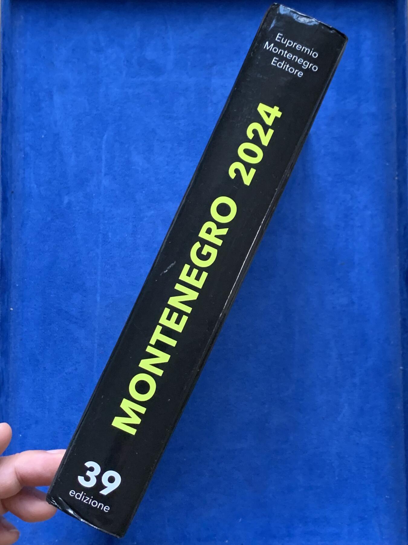 《竞宝斋》第381场 周日，周一 2场连拍 （全场包邮） 全新 Montenegro2024意大利钱币目录 最新2024版，全新的价格指南，将近700页的厚度 精装胶板印刷，玩意系必备目录