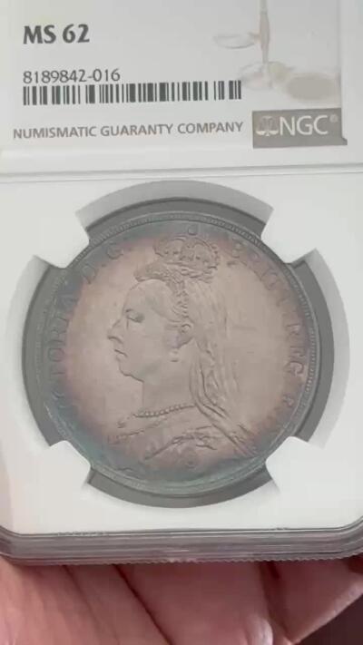 NGC-MS62 1888英国小维高冠马剑克朗 特年