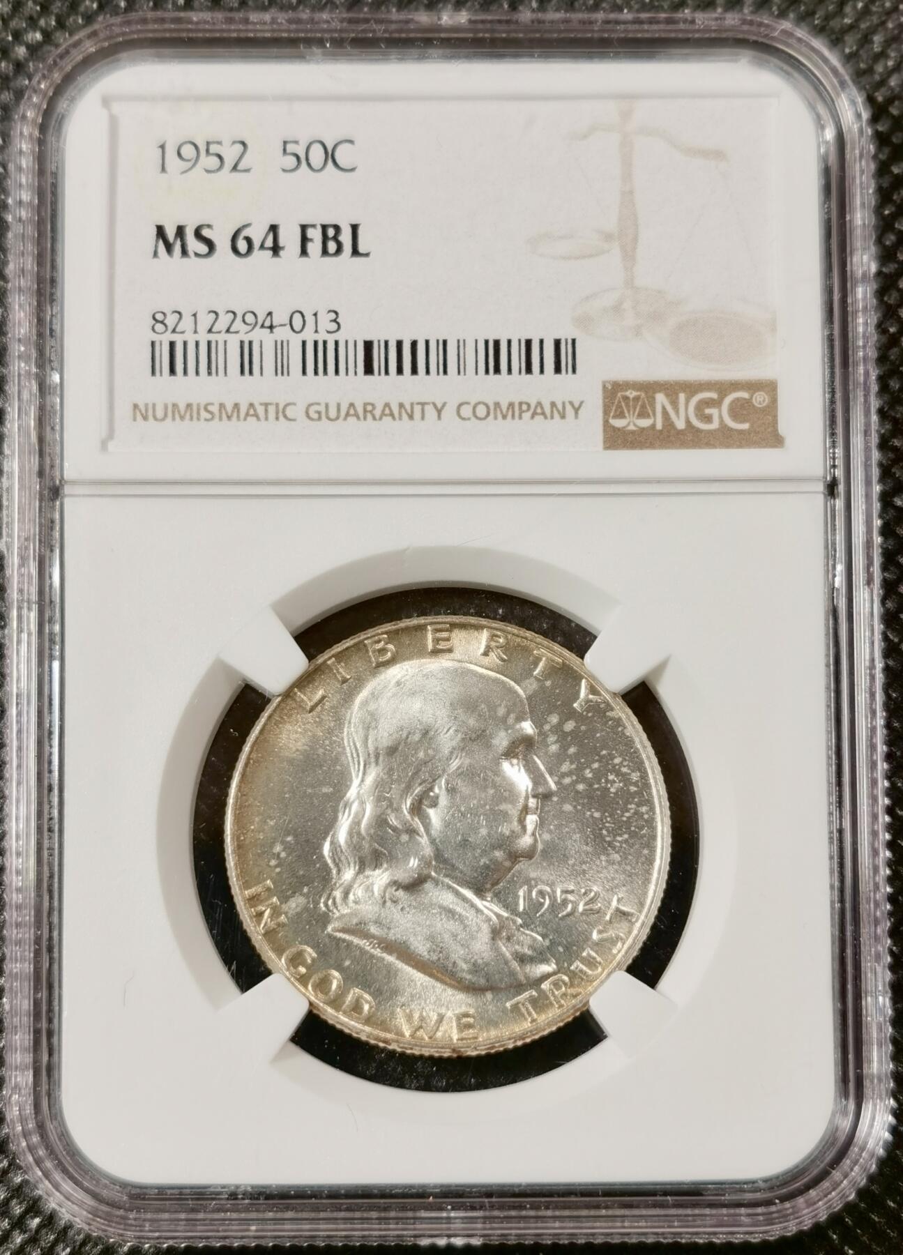 甄臻铺-美国银币专场-世界币章拍卖（第17期），送拍享返佣金等优惠多多 NGC-MS64FBL 1952年美国富兰克林半美元，少见后缀FBL意思是流畅铃铛线条，麦稀奇首见
