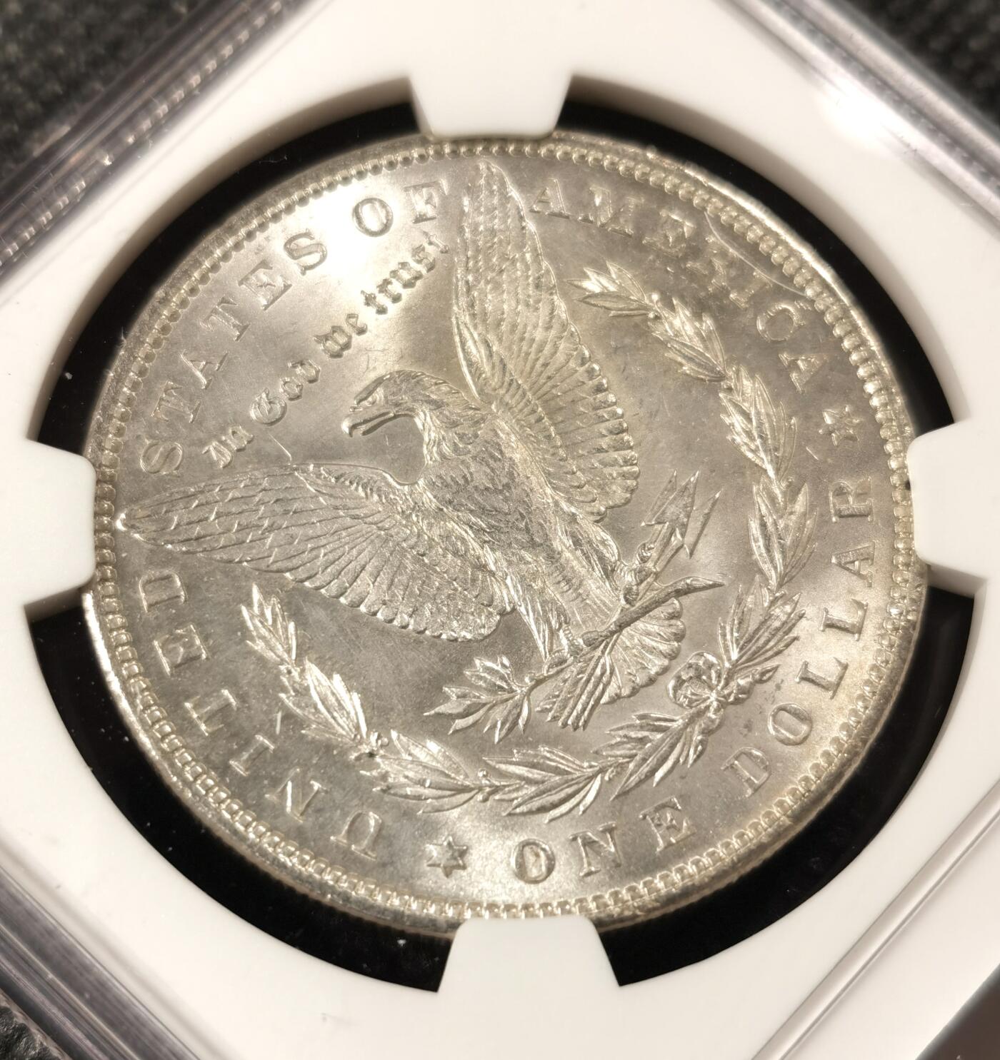  甄臻铺-美国银币专场-世界币章拍卖（第17期），送拍享返佣金等优惠多多 NGC-MS64 1889年美国摩根，淡淡环彩