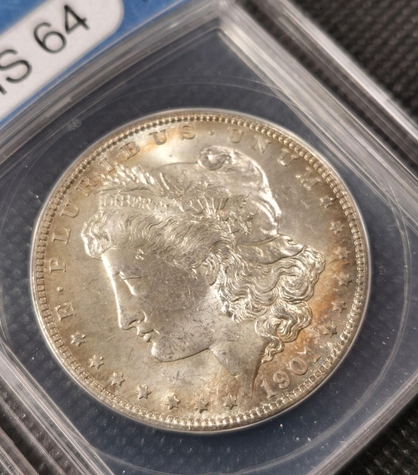  甄臻铺-美国银币专场-世界币章拍卖（第17期），送拍享返佣金等优惠多多 ANACS-MS64 1901年O版美国摩根，极美环五彩包浆
