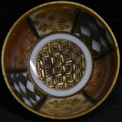 【良泉】5月22日19:30【直播场】228件，上半年最后一场（本场结束后外出度假。之前预存钱币的朋友请告知，将连同本场拍品一起邮寄，预祝诸位暑期愉快！） - 【日本】老九谷，青花金彩茶杯（有冲线）