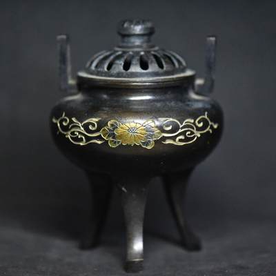 【良泉】5月22日19:30【直播场】228件，上半年最后一场（本场结束后外出度假。之前预存钱币的朋友请告知，将连同本场拍品一起邮寄，预祝诸位暑期愉快！） - 【日本】三足错金铜炉，603.5克