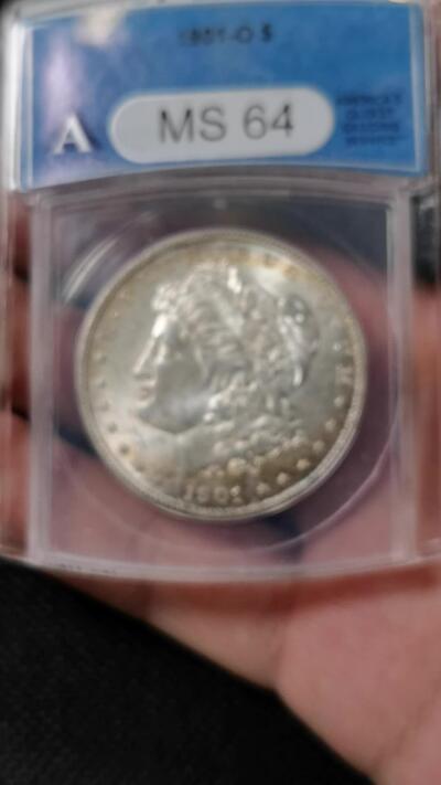  甄臻铺-美国银币专场-世界币章拍卖（第17期），送拍享返佣金等优惠多多 ANACS-MS64 1901年O版美国摩根，极美环五彩包浆